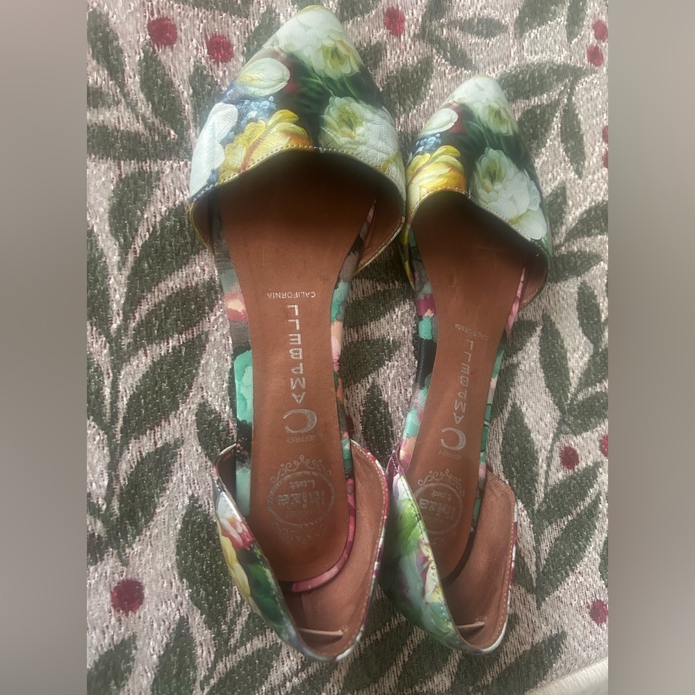Jefferey Campbell open side Flats in Multicolor Floral